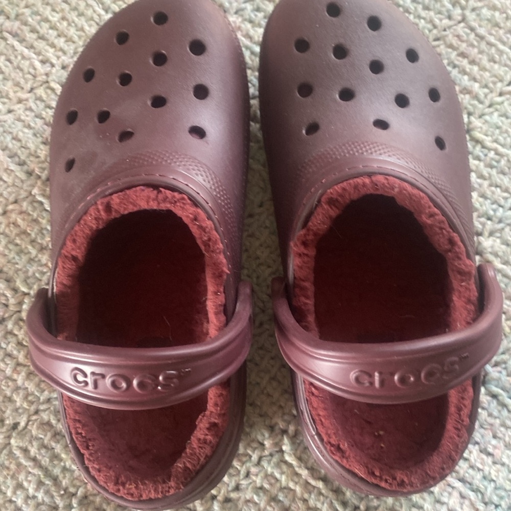 🦊NTN Maroon:brown crocs. Lined. Unique color. - Picture 6 of 6